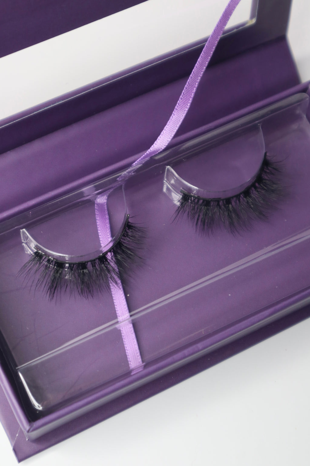 HANIYA Lashes