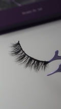 HANIYA Lashes